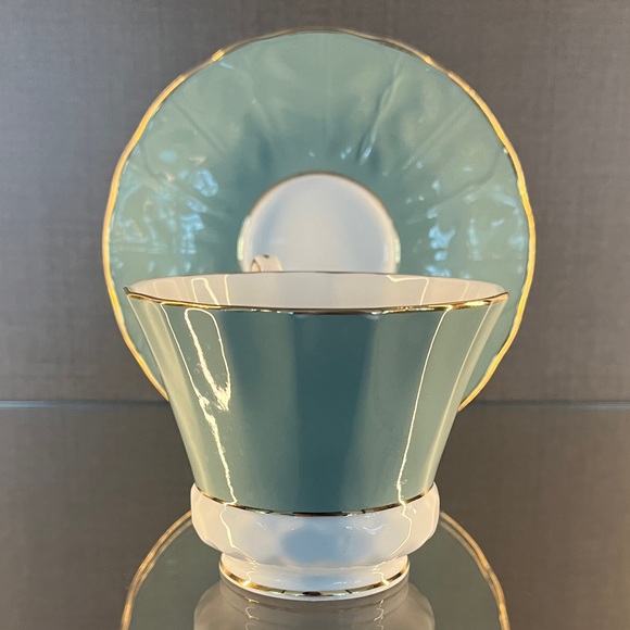 Aynsley Tea Cup and Saucer. Sage Green, Floral, Scalloped, Textural, Fluted. - Picture 7 of 12